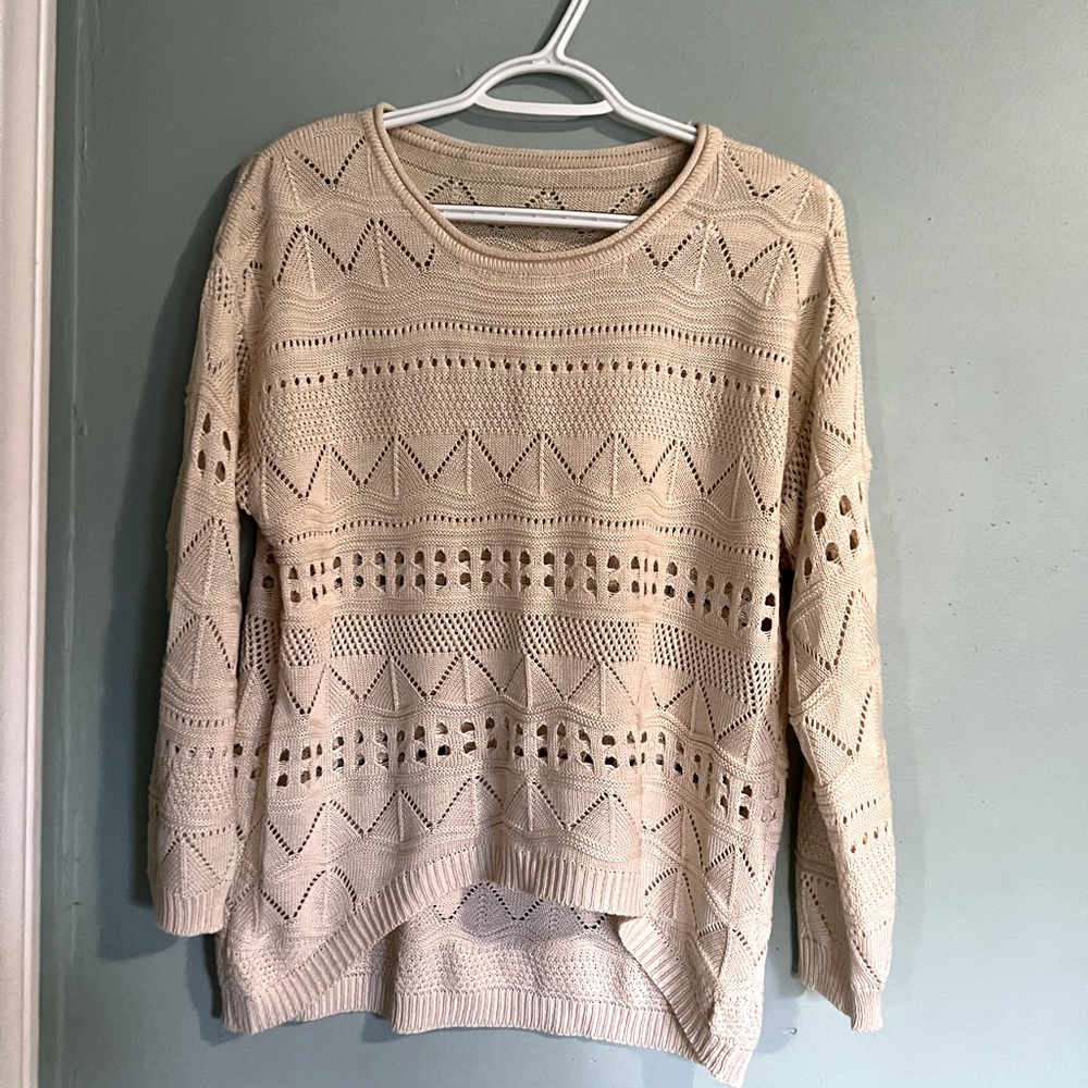 ✨DONATED✨ // Knit sweater